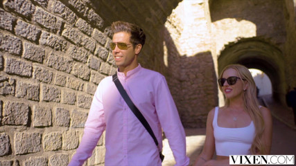 Vixen: VIXEN Ada Peraturan Yang Berbeza Semasa Berkongkek semasa bercuti