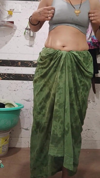 Pertunjukan Badan Bagus Priya Bhabi