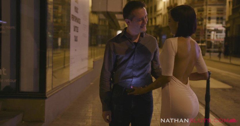 Nathansluts: Canela, latina à bombe, trompe son mari et lui donne le...