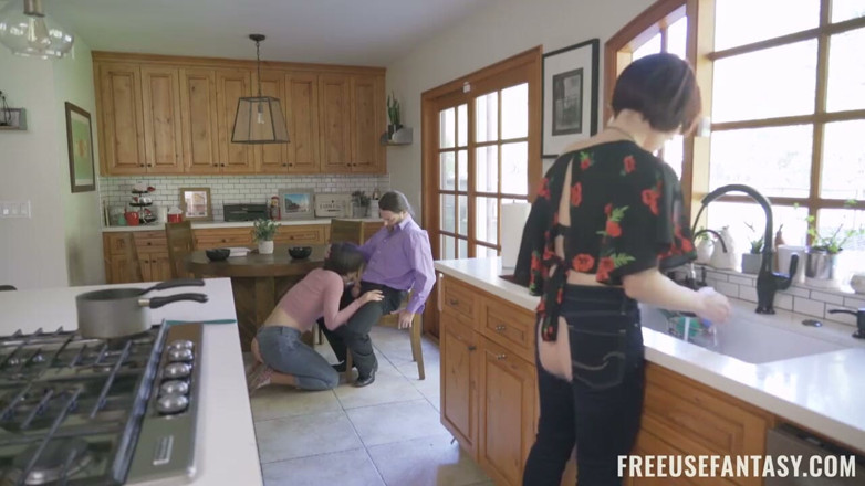 Freeuse Fantasy: Stepmom and Stepdaughter Jessica Ryan and Angeline Red Share Every...