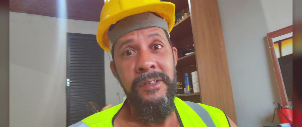 Stink HairyMale: Nadržený na dovolené