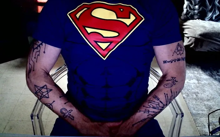 Bro 4XL hung: Superman Cock Tease