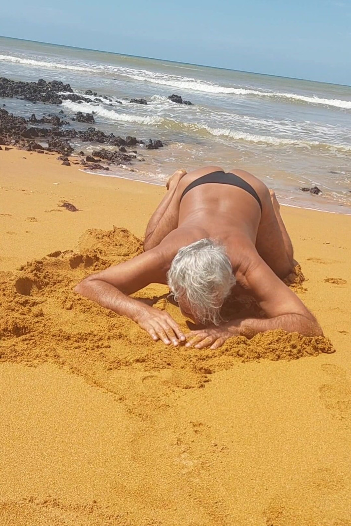 Ladysilvas: Ladysilva sulla spiaggia in mutandine culo caldo