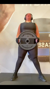 At the Gym Let Me Know if You Want a Sexy Workout Video