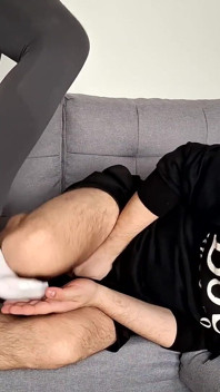 Ballbusting Relace Ponožky # 1: Kopání, fackování a pískání