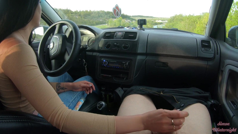 YSP Studio: Aftrekken in een auto naast de weg