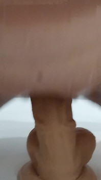 MILF and Dildo