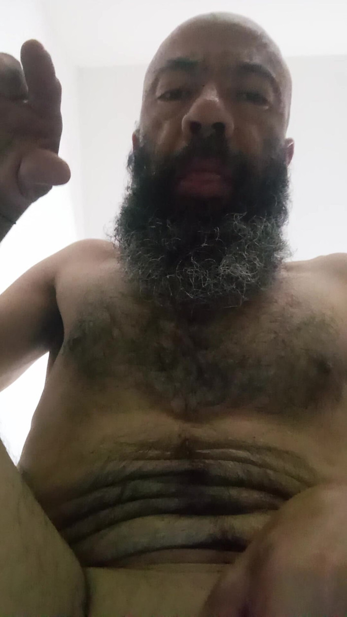 Jhonbahh: Akrobacie Nadrženého Latina