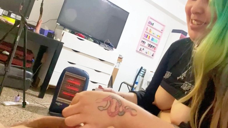 Babyluna939: Unboxing et test de préservatifs chinois en Argentine avec Eddie...