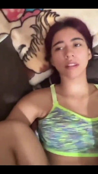 Un couple amateur baise très tendrement le matin