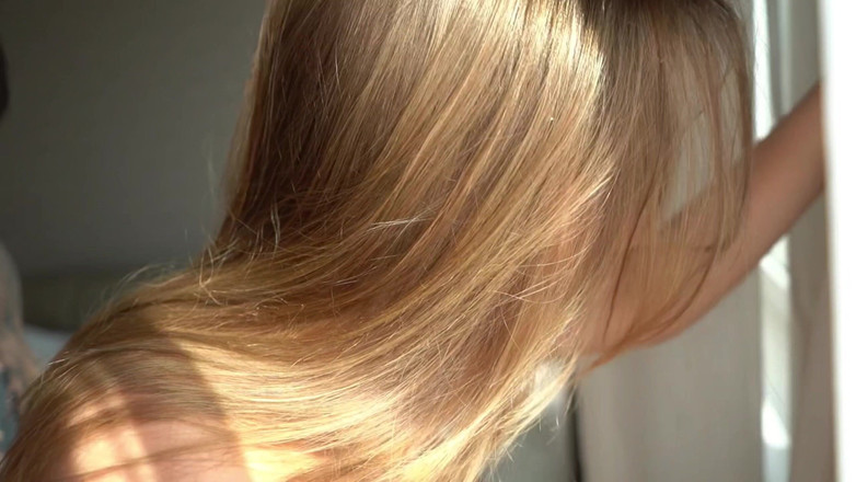 Rauls Bud: Moje krásná přítelkyně Amalia Davis mi nosí snídani do postele.