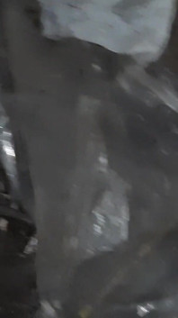 我是一个，但我不想让任何人知道，所以我在废弃的地方自慰
