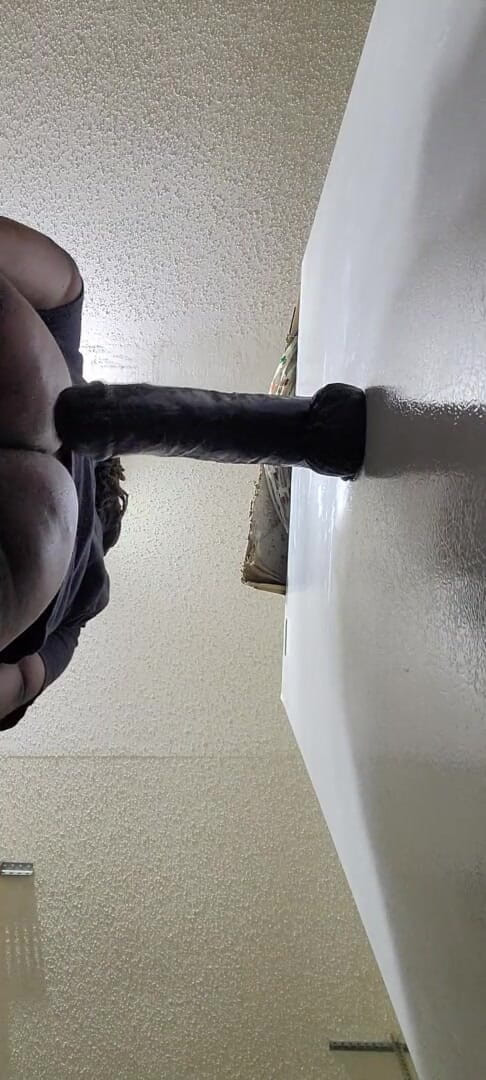 Truestarr: Dildo 14 Inci meregangkan saya ke Max. It Made Me Pisss...