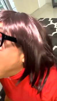 Velma пошла на поиски черного члена