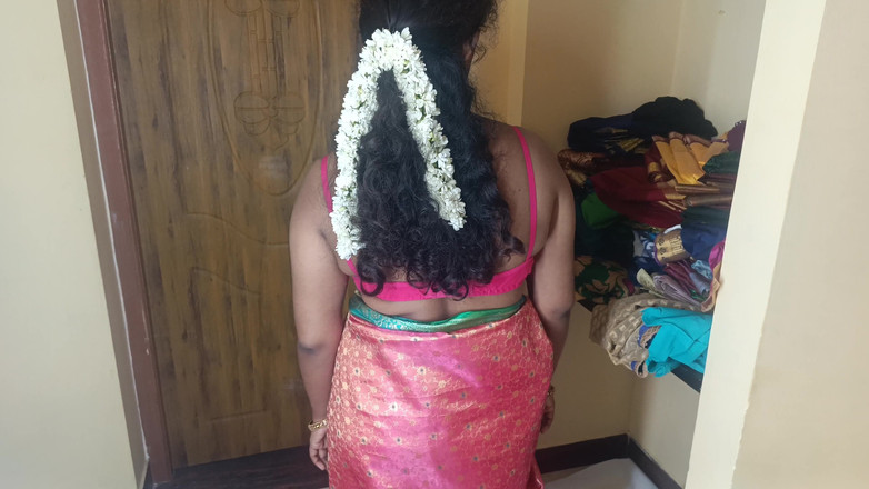 Laxi ammu: Hospodyňka saree show