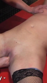 Fisting with Mandy Pain