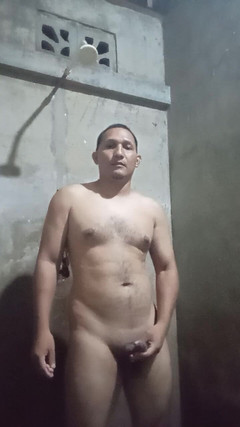 Giarlem slv: Jerking off in the Bathroom