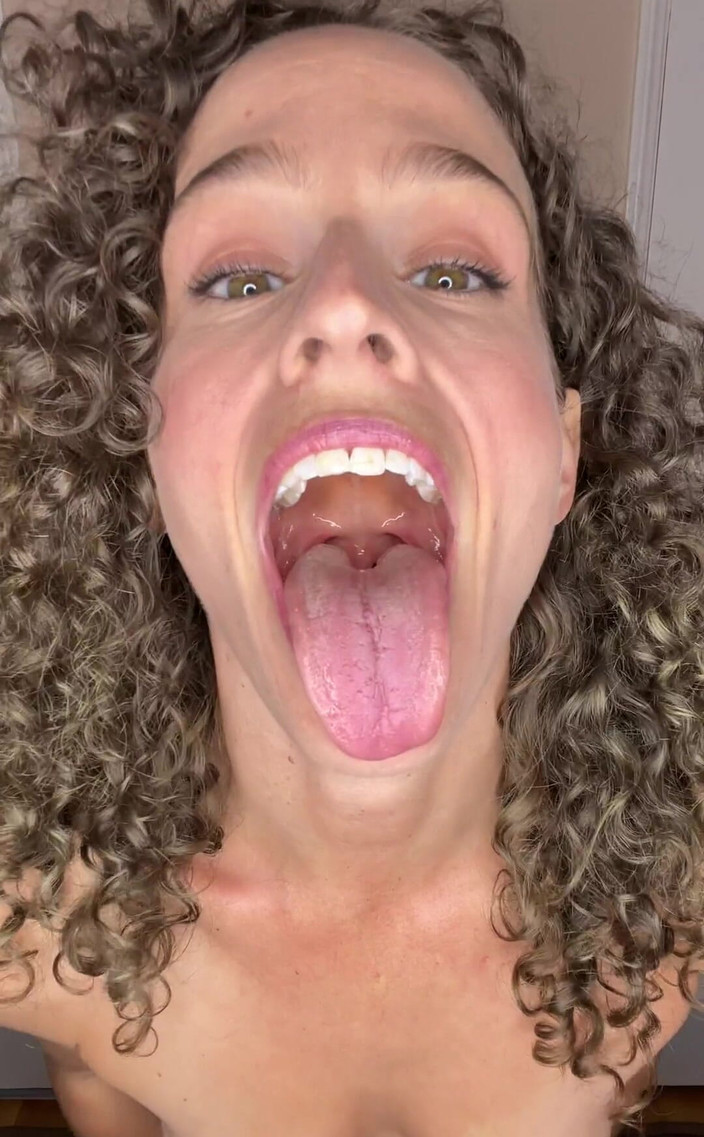 VibeWithMommy: 女性が欲しいもののX指定バージョン!私はここにいて、めちゃくちゃ変わってるんだ!