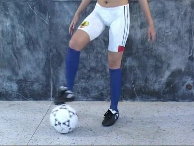 Asian Cuntz: Fetele fotbaliste au parte de fotografii făcute