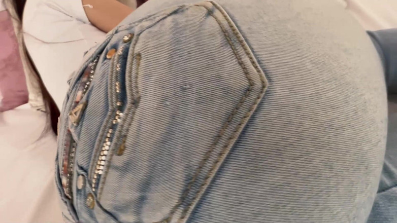 alejakink: Wet Jean Rest