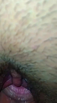 La figa della mia nuova ragazza si è riempita di sperma