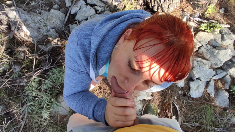 niurakoshkina: Sesso all'aperto. Cazzo duro matrigna formosa rossa arrapata nel parco