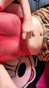 楽しみを求めているホットなラティーナの義理の妹