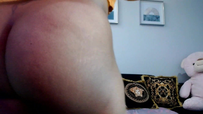 Maeling: Macro Man Used as Anal Plug in Oily Anal Ingest -...