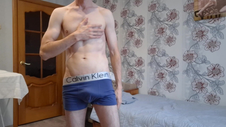 AlexRusFun: Pria kurus lagi pamer kontol dan lubang pantatnya