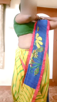 Desi Indian Tamil BBW Wife Nude Tease Big Boobs Ass Hairy Pussy Saree Wearing! Renuraj