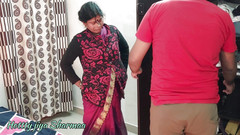 Hotty Jiya Sharmaa: Después de robar la orina de la criada Sangeeta salió...