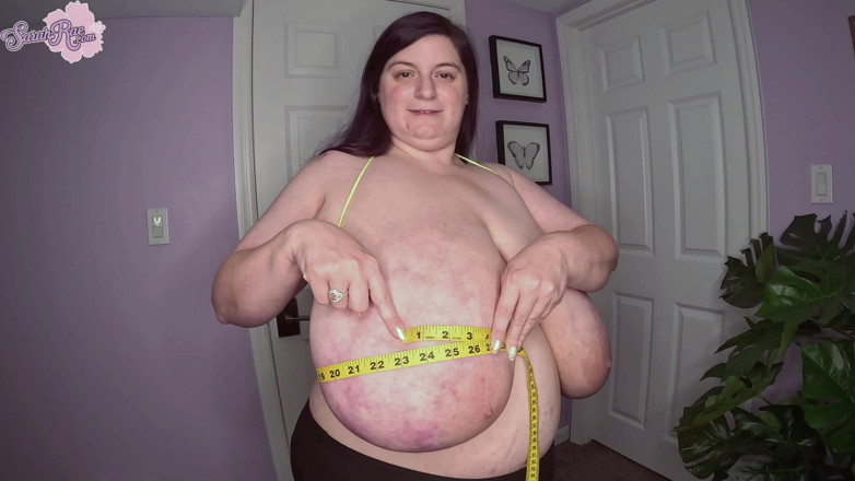 Sarah Rae: Boob Measuring and Bikini Bouncing 2026