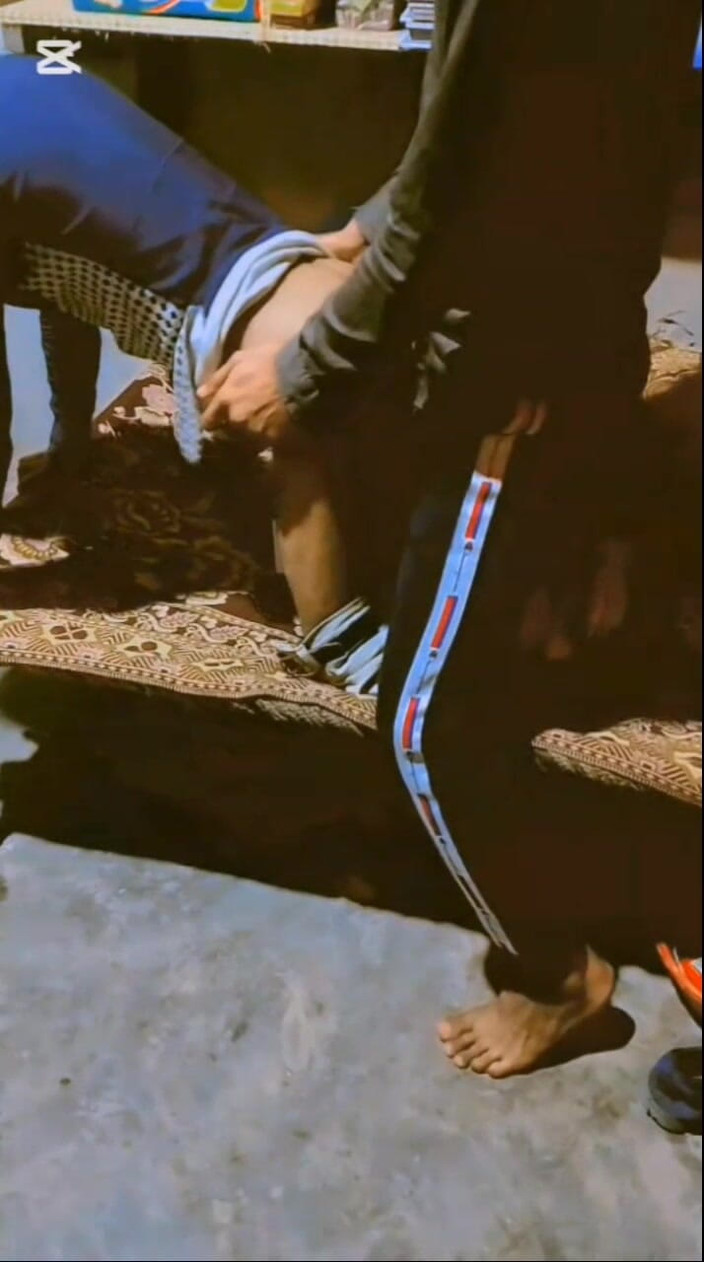 Desiboy gay: パキスタンのセックスホットボーイ、フルセクシーなゲイのビデオ解雇