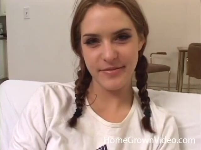 Homegrown Amateurs: Ameara LeVay, abia legală, este futută