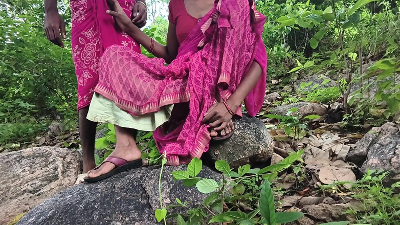 Poonambhabhi village: Je baise ma femme dans la jungle