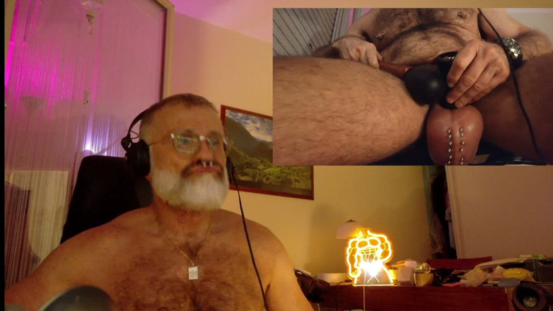 MusclesCigarsFFPig: 生理盐水、用manwan手淫以及阴囊和Tor泵送