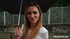 Private.com: PRIVATO troviamo un angelo biondo e la facciamo spogliare