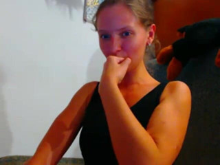 AnnaNotIdealAngel: Biceps Fetish) I show my strong biceps pumped up in...