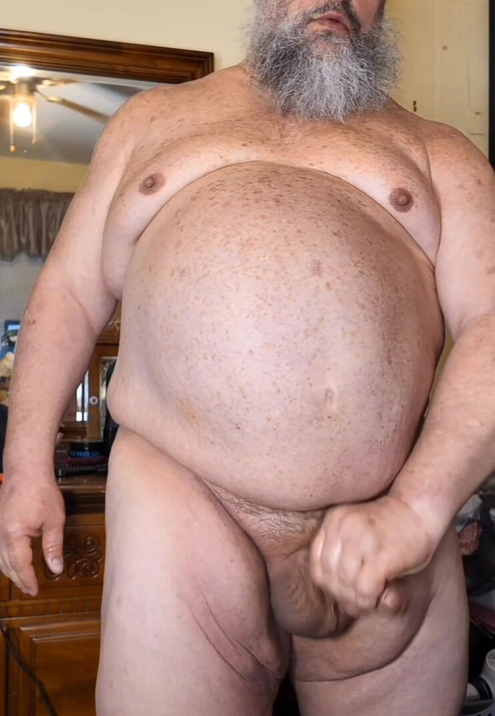 GeneWadexxx: Baba ayı büyük yarağını sikiyor