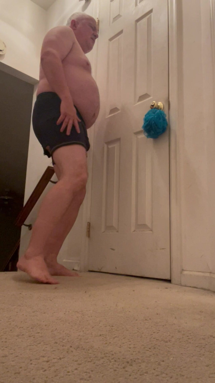 Sexyopenbadboy: Striptease2