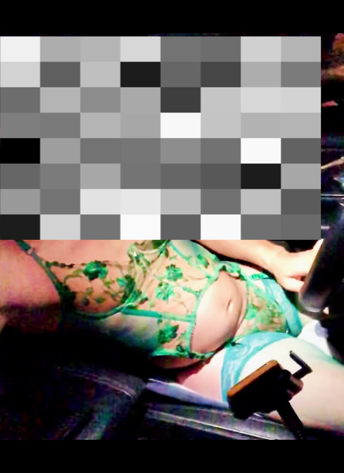 Benito414: Di dalam mobil