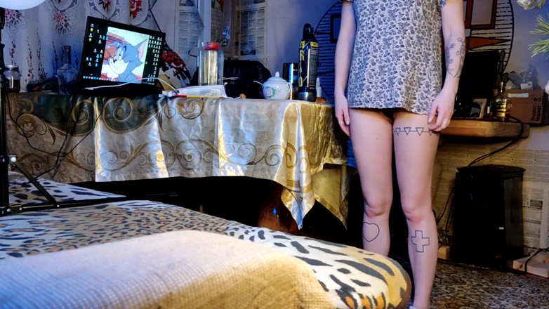 Blowjobs Alice: A friend is Asian, she was kicked out of the...