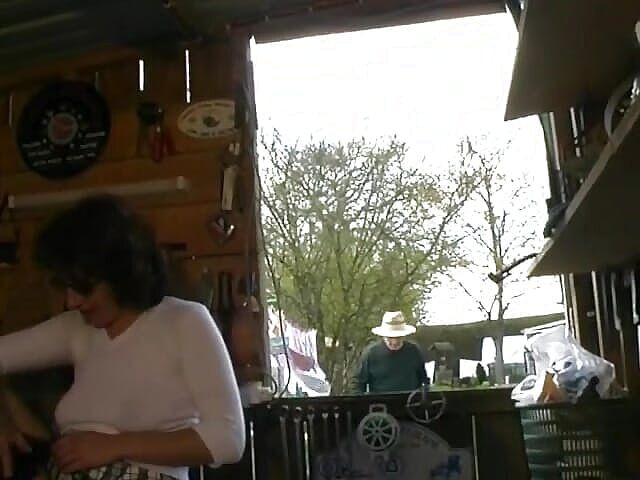 Videos Francaises: Une nana française exceptionnelle montre comment bien faire plaisir à son...