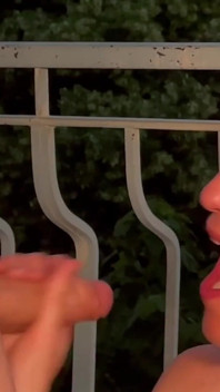 Amour, gloire et baise sur le balcon