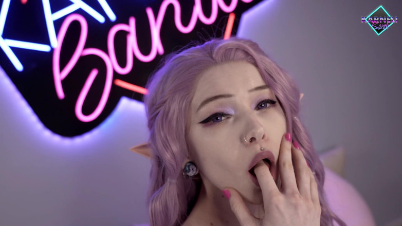 Karneli Bandi: Elf plays with his hungry holes. Karneli Bandi