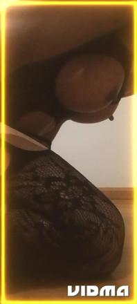Laratransex stora tuttar
