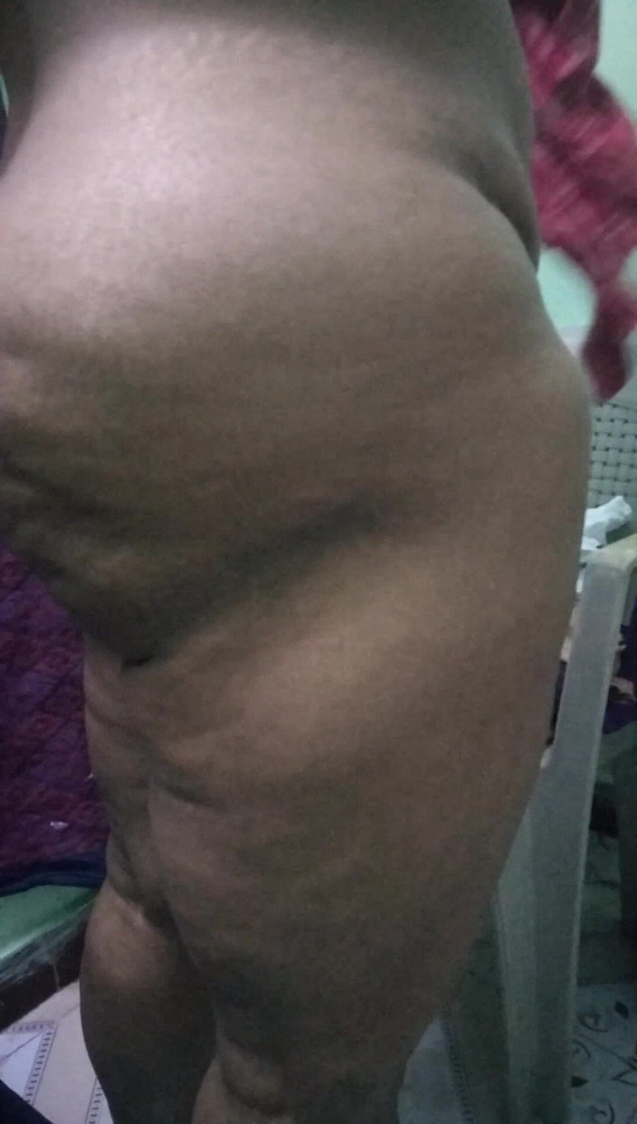 Tamil lesbian: Drei tante tragen heiße kleide in meinem schlafzimmer