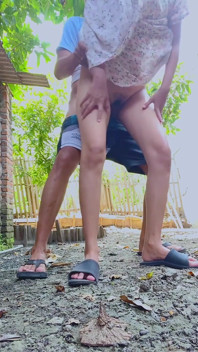 Indo viral atrapada en banana orchard