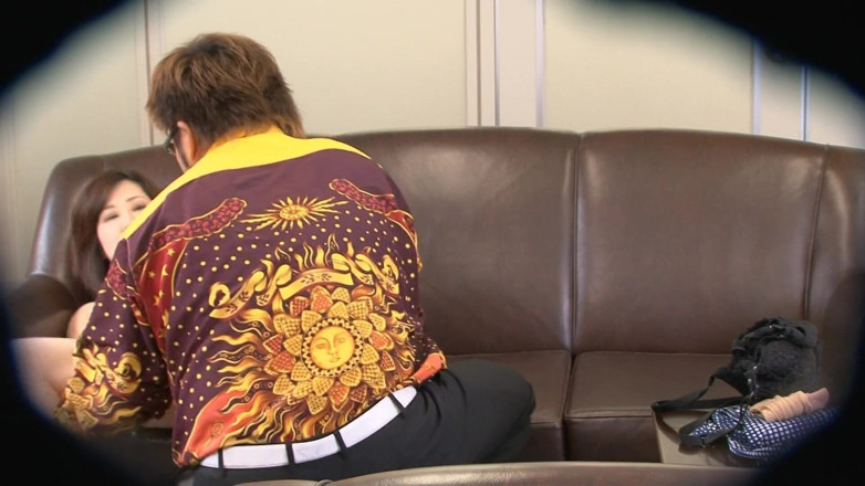 Viewer Cam Guy: Zralá japonská dáma sténá při jízdě na tvrdém péru