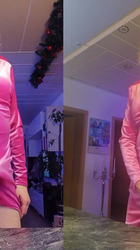 Tslillysophie v sexy růžových šatech ukazuje své velké kozy